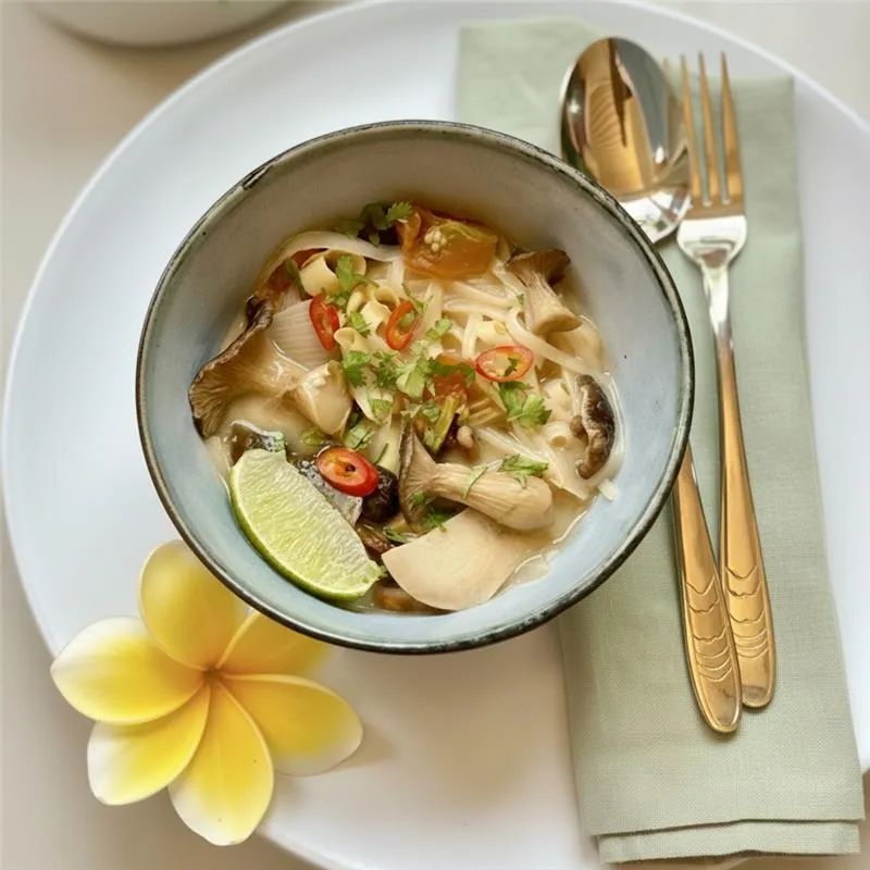 Recette facile I Soupe Thaï aux parfums exotiques, Shiitake et Eryngii 